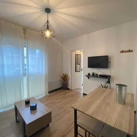 Clos Pasteur Modern For 4 People Poitiers Exterior photo
