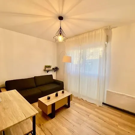 Clos Pasteur Modern For 4 People Poitiers Exterior photo