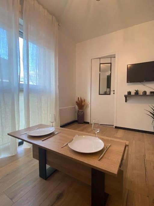 Apartment Clos Pasteur Modern For 4 People