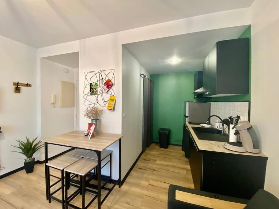 Clos Pasteur Modern For 4 People Poitiers